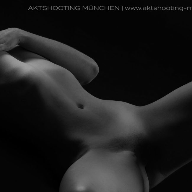 Erotisches Aktshooting Bodypart Fotostudio München